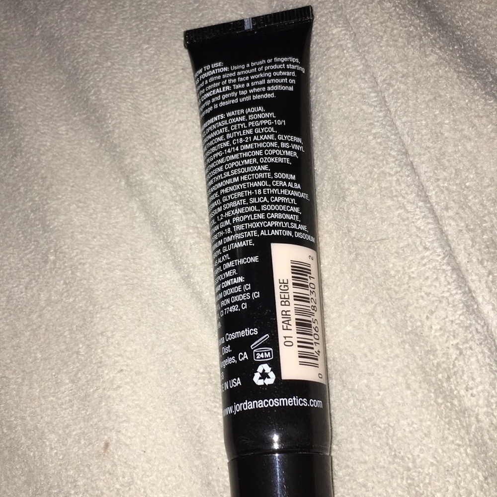 Concealer - Picture 2 of 2